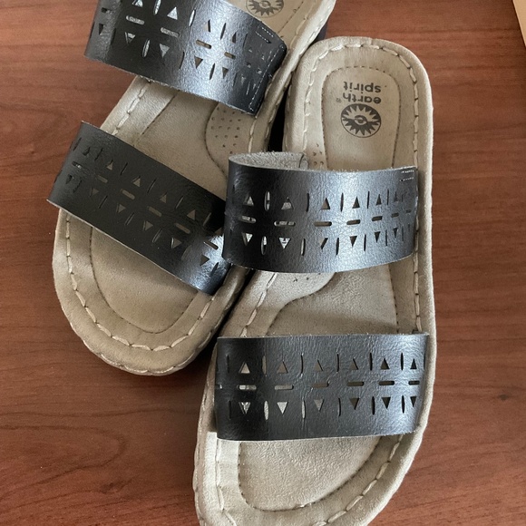Earth Spirit Black Slip On Leather Womens Sandals Comfort Wedge Summer - Picture 1 of 4